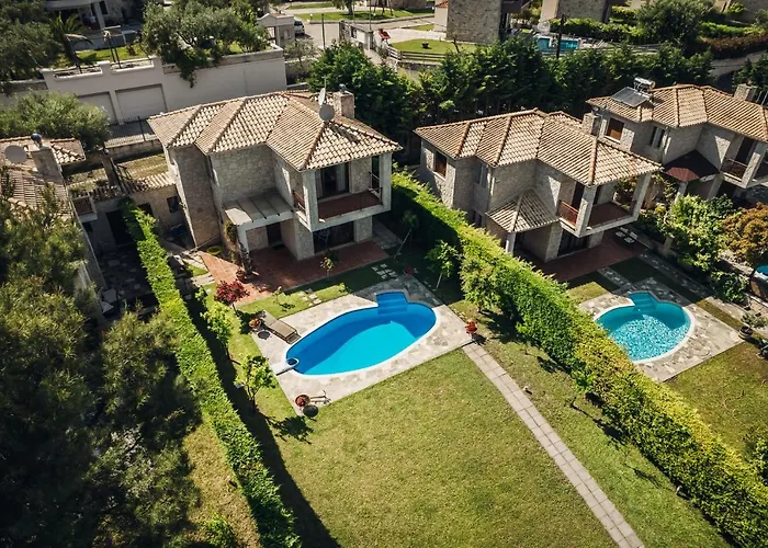 וילה Private Pool פאליאורי